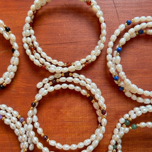 Freshwater pearl bracelets - Picture 3 of 6